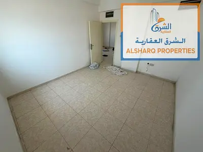 غرفة وصالة_كورنيش عجمان _تكييف مركزي_ سهل المخرج للشارقة ودبي