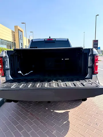 صورة 16 لـ 2025 RAM 1500