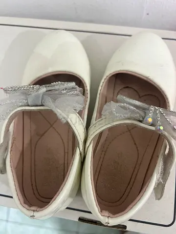 Free sandal for kids