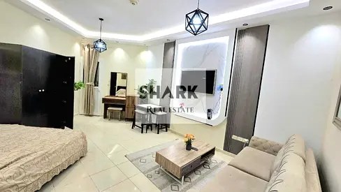 For sale studio in Orient towers.p 140,000