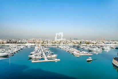 Premier Beachfront Haven | Full Sea View | Elegant