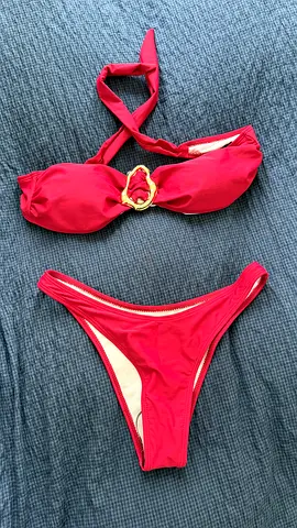 Red two-piece bikini set with gold ring detail - Size M