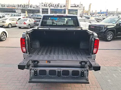 2025 GMC SIERRA 缩略图 8