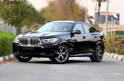 2 original keys and a 1-year warranty. BMW X6 xDrive40i 2023 GCC Specs - Warranty & Service Contract