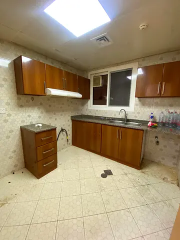 SPECIOUS 1 B/R HALL GOOD SIZE ,37k OPP SAHARA IN AL NAHDA SHJ