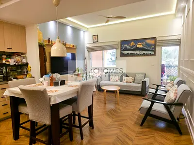 Upgraded 2BR Maid/Study Room Vacant on Transfer