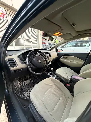 2012 KIA RIO 照片 5