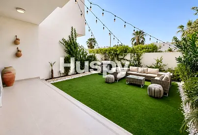 Fully Furnished | Single Row | Upgraded