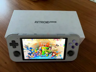 Retroid Pocket 3+ portable gaming console