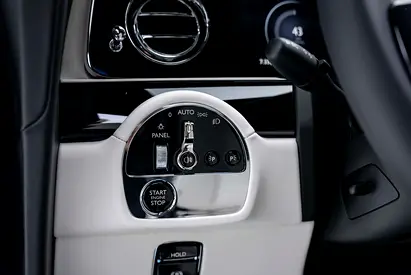 2025 ROLLS-ROYCE SPECTRE — миниатюра 16