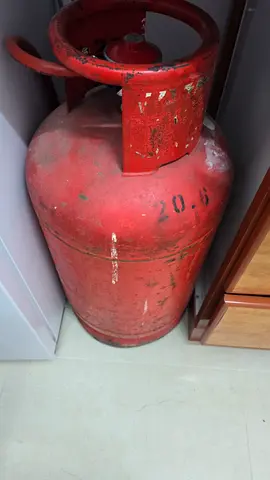 Used 20kg Red LPG Gas Cylinder - Good Working Condition