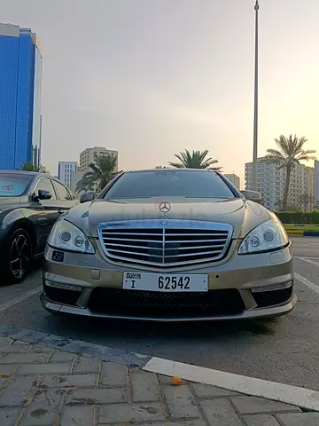 Mercedes-Benz S-Class S 500 2009 GCC Specs - Well Maintained Luxury