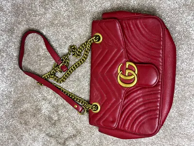 Gucci marmont Red quilted leather shoulder bag with gold chain strap