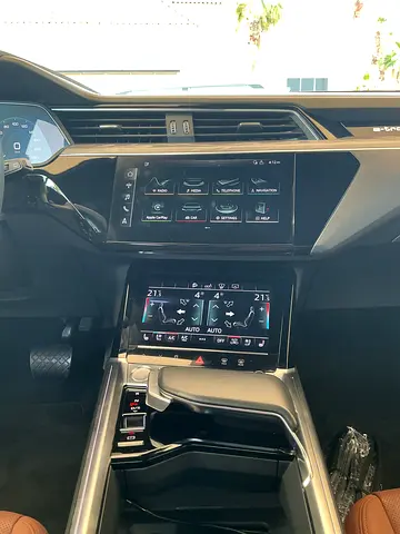 صورة مصغرة 19 لـ 2020 AUDI E-TRON