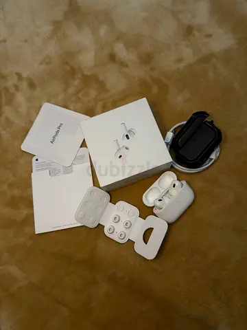 Apple AirPods Pro (2nd gen) with protective case & extra ear tips - Good condition!
