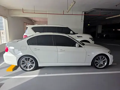2010 BMW 3-SERIES 缩略图 3