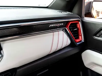2025 GMC CANYON 照片 16