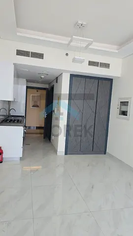 Bright Studio | Downtown City View | Pool & Gym Access