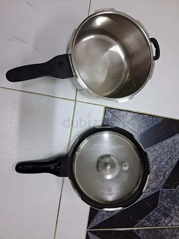 Pressure cooker