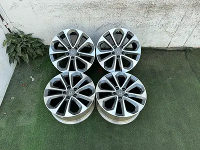 Honda 18/5/114 1700 Dhs