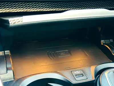 BMW 3 Series 330i, миниатюра 11