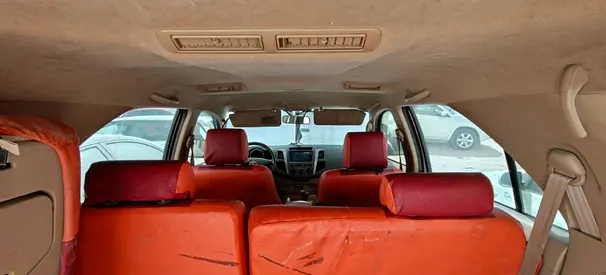 2011 Toyota FORTUNER 照片 2