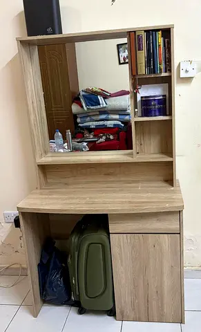 Dressing table