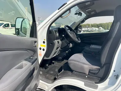 2022 Nissan URVAN — миниатюра 9