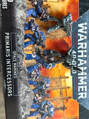 Warhammer 40k figures for spares / painting