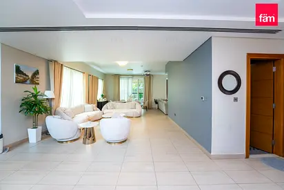 Exclusive | Prime Spot | Vacant Soon | Internal