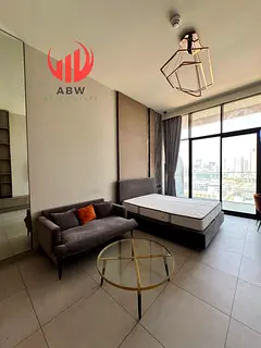 Prime Studio | Westwood Gardens II | Must See