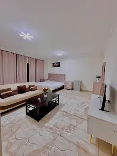 Fully furnished nit & clean cozy master bedroom with attached washroom