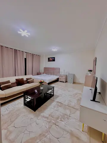 Fully furnished nit & clean cozy master bedroom with attached washroom