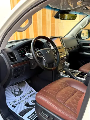 2018 Toyota LAND CRUISER — фото 16