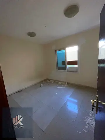 شقة غرفتين وصالة للإيجار – القاسمية (المحطة) تقدم شركة Red Line Real Estate شقة مميزة مكونة من غرفتين وصالة في منطقة القاسمية – المحطة