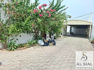 Spacious! 4bedroom villa hall inside parking inside ac central gass al Ramla sharjah
