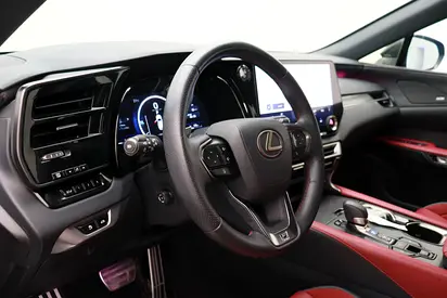 صورة 12 لـ 2025 Lexus RX-SERIES