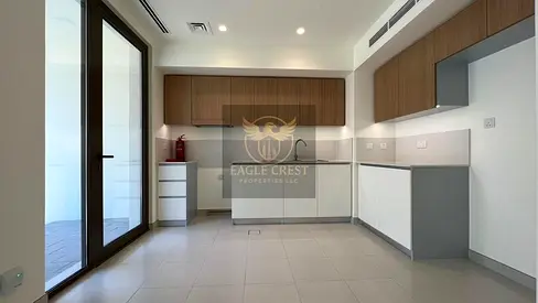 Vacant | Landscaped | Well Maintained