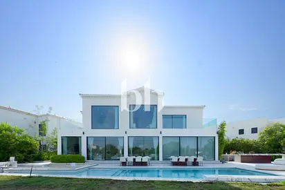 Lake Views | 5 Bedrooms | Fully Upgraded