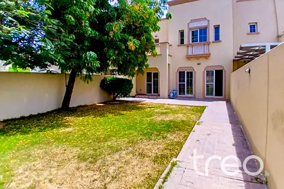 Near Lake | Single Row | Well Maintained