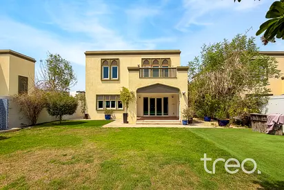 Single Row | 3 Bed Large | Well Maintained