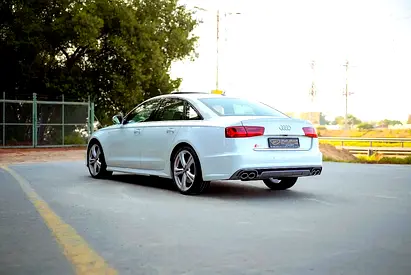 2016 AUDI S6 照片 5