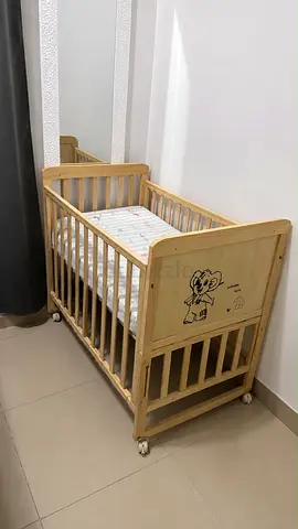 Solid Wood Baby Crib with Mattress — Light Natural Finish