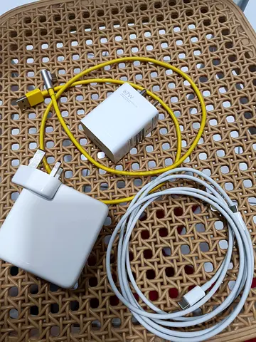 Poco orginal 67W charger + macbook 96W Rosh charger