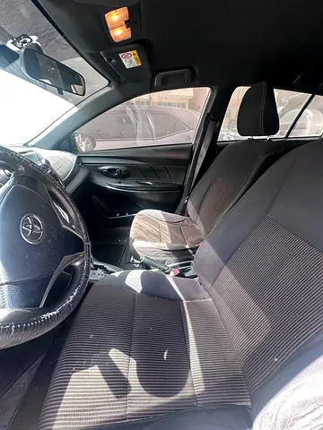 صورة 7 لـ 2015 Toyota YARIS