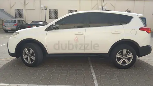 Toyota RAV4 2015 EX | Low 141k KMs | Family Used | Upgraded Alloy Wheels | First Owner