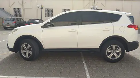 صورة 1 لـ 2015 Toyota RAV 4
