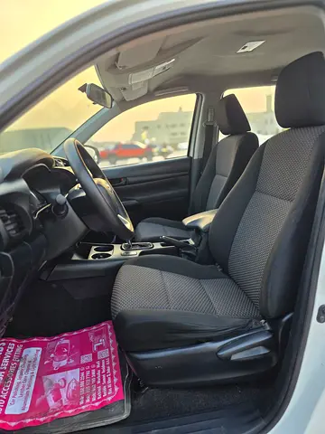 صورة 9 لـ 2016 Toyota HILUX