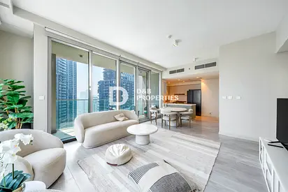 BURJ VIEW | UPGRADED | ELEGANT FURNISHING | BRIGHT