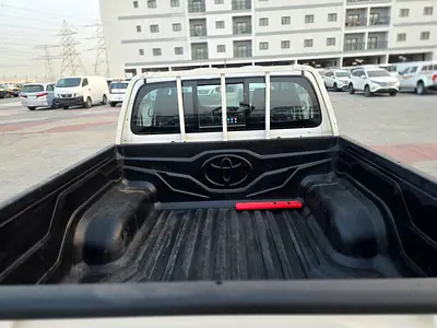 صورة 17 لـ 2016 Toyota HILUX